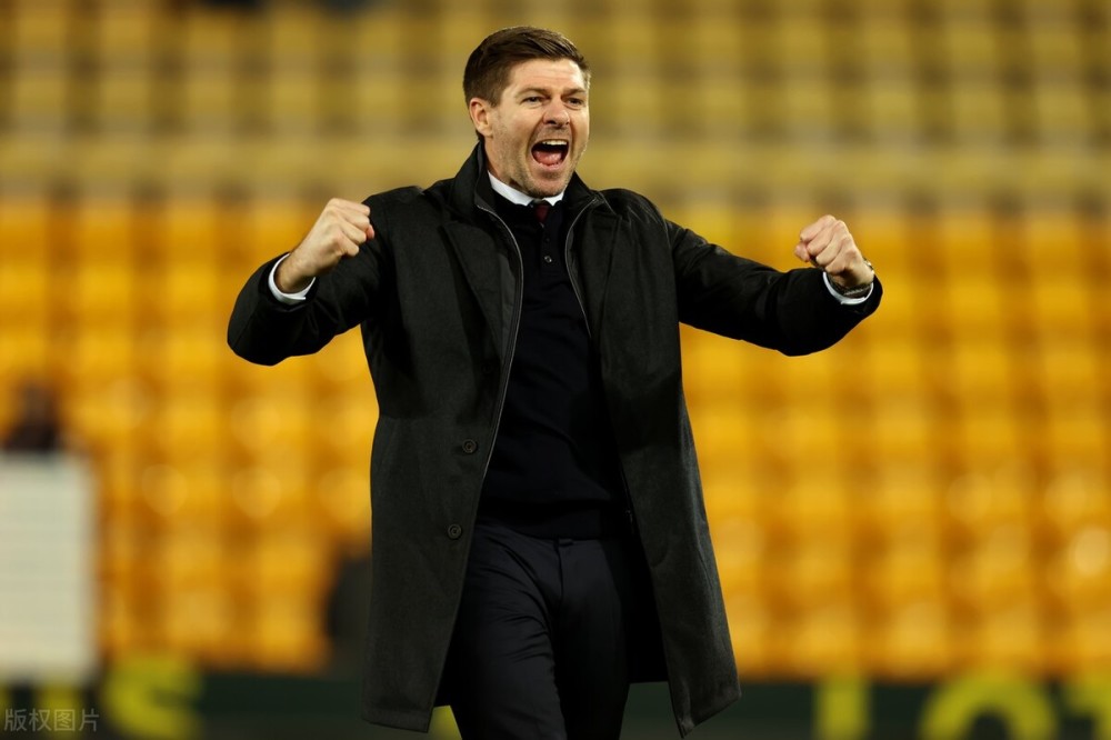 熊猫体育全站APP下载-利物浦失分心情低落，须谨慎调整